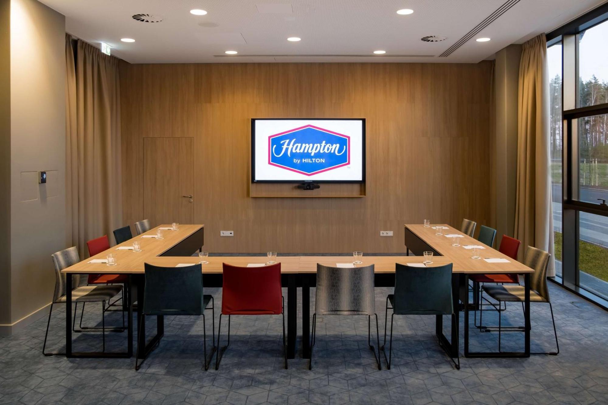 Hampton By Hilton Riga Airport Hotel Mārupe Exterior foto